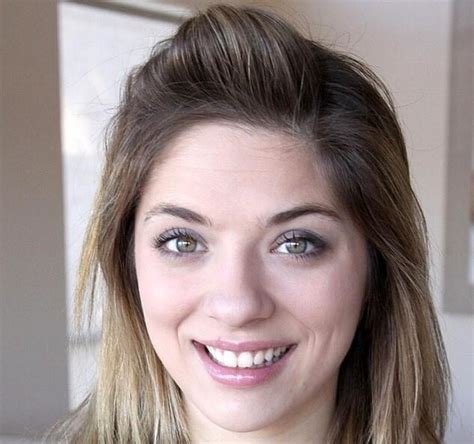 Lia Lor Physical Appearance, Biography and Social Media Profile.